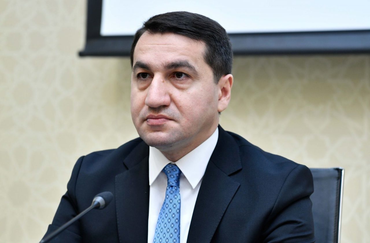 Hikmet Hadjiyev: La politique étrangère de l'Azerbaïdjan continuera de se concentrer sur le maintien de la paix et de la sécurité