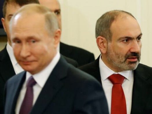 В Ереване должны понять: Карабах отдельно, союз с Россией отдельно