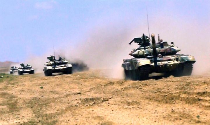 Ermənistan Kəlbəcər istiqamətində tankları və 120 millimetrlik minaatanları işə saldı