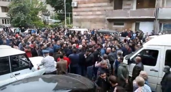 Избиение в полиции привело к акции протеста в Армении