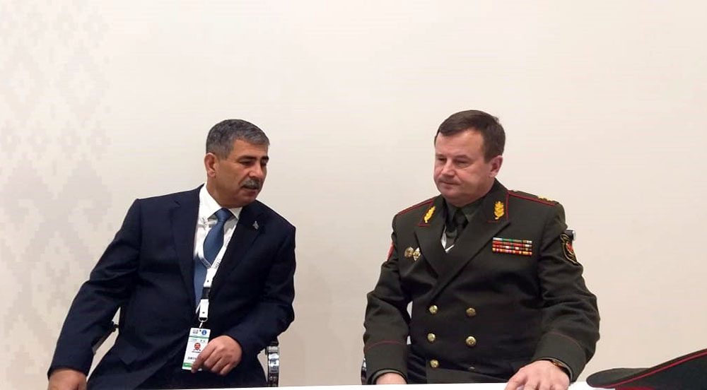 Состоялась встреча министров обороны Азербайджана и Беларуси