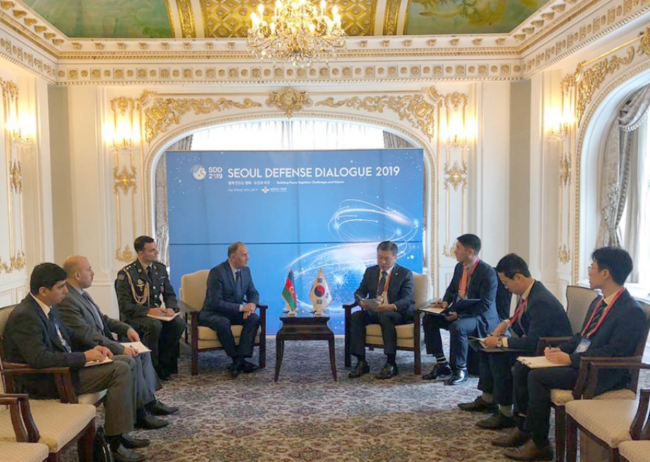 Les perspectives de la coopération militaire azerbaïdjano-coréenne au menu des discussions