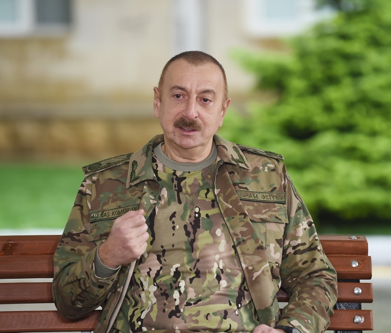 Le président Ilham Aliyev : La deuxième guerre du Karabagh restera dans l'histoire comme une glorieuse victoire de l'Azerbaïdjan