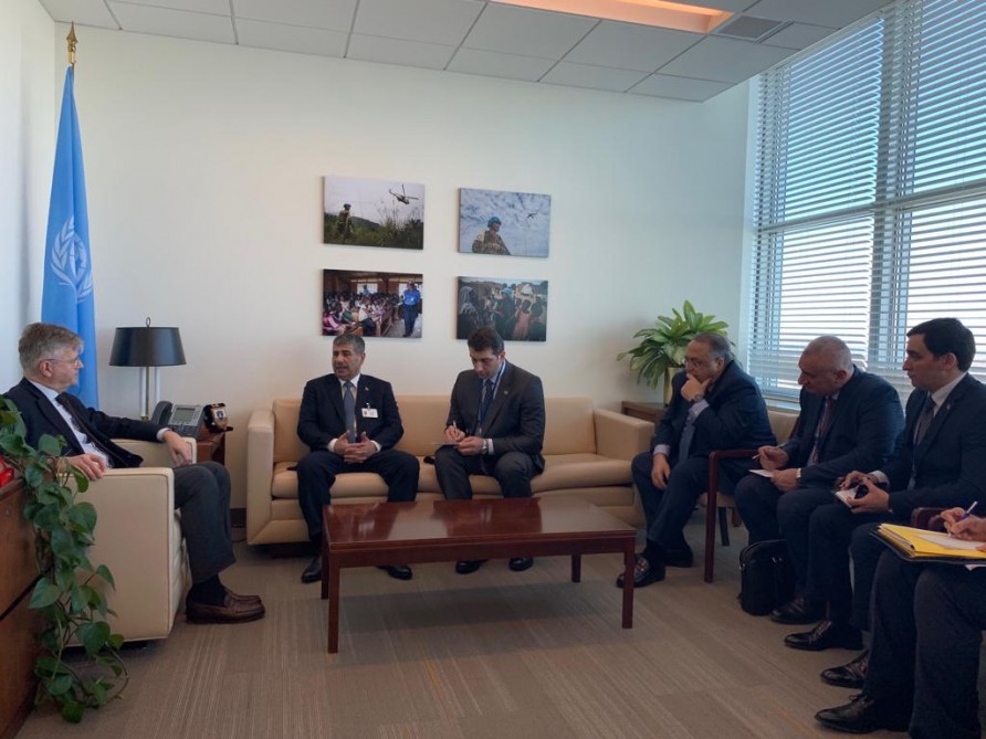 Министр обороны Азербайджана встретился с заместителем генерального секретаря ООН