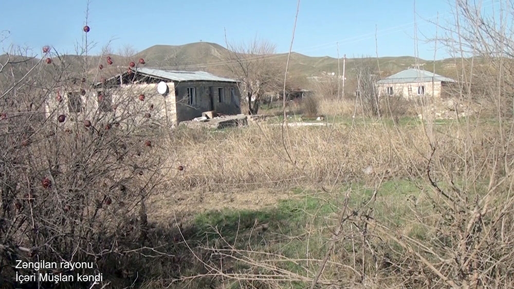 Le ministère de la Défense diffuse une vidéo du village d'Itcheri Mouchlan de la région de Zenguilan