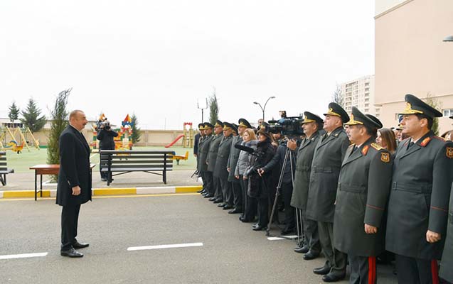 Президент Ильхам Алиев: Мощный военный потенциал Азербайджана – главный фактор для решения армяно-азербайджанского нагорно-карабахского конфликта