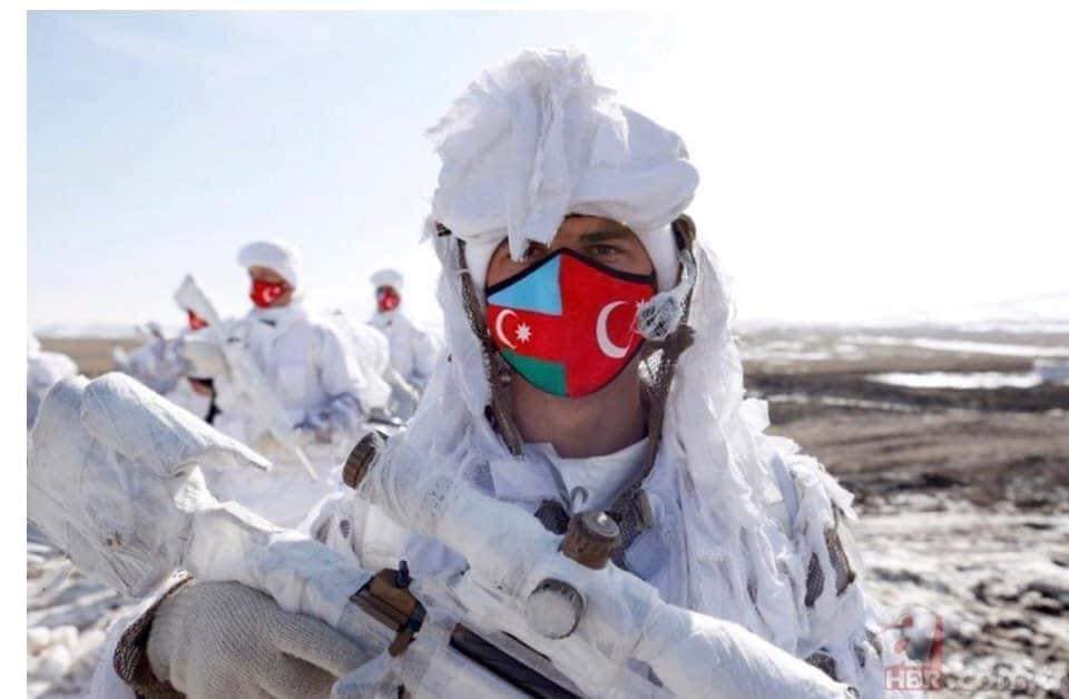 Mehmetçik ve kardeş Azerbaycan ordusu omuz omuza