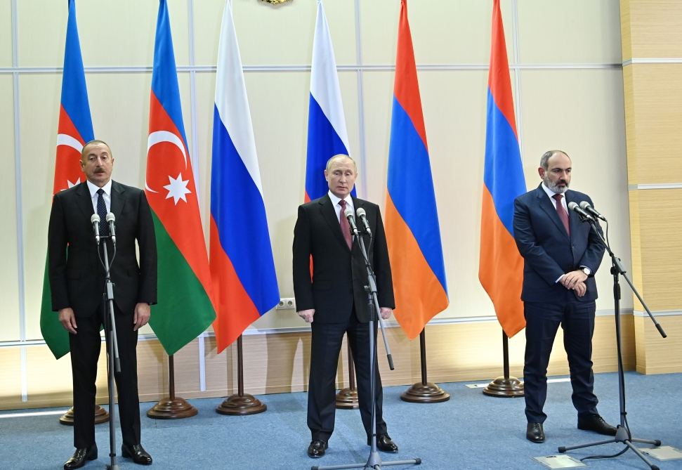 Президент России Владимир Путин, Президент Азербайджана Ильхам Алиев и премьер-министр Армении Никол Пашинян выступили с заявлениями для прессы