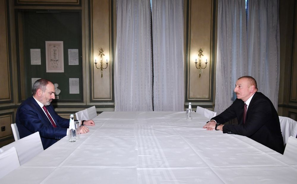 Azerbaijani President Ilham Aliyev is having meeting with Armenian Prime Minister Nikol Pashinyan in Munich