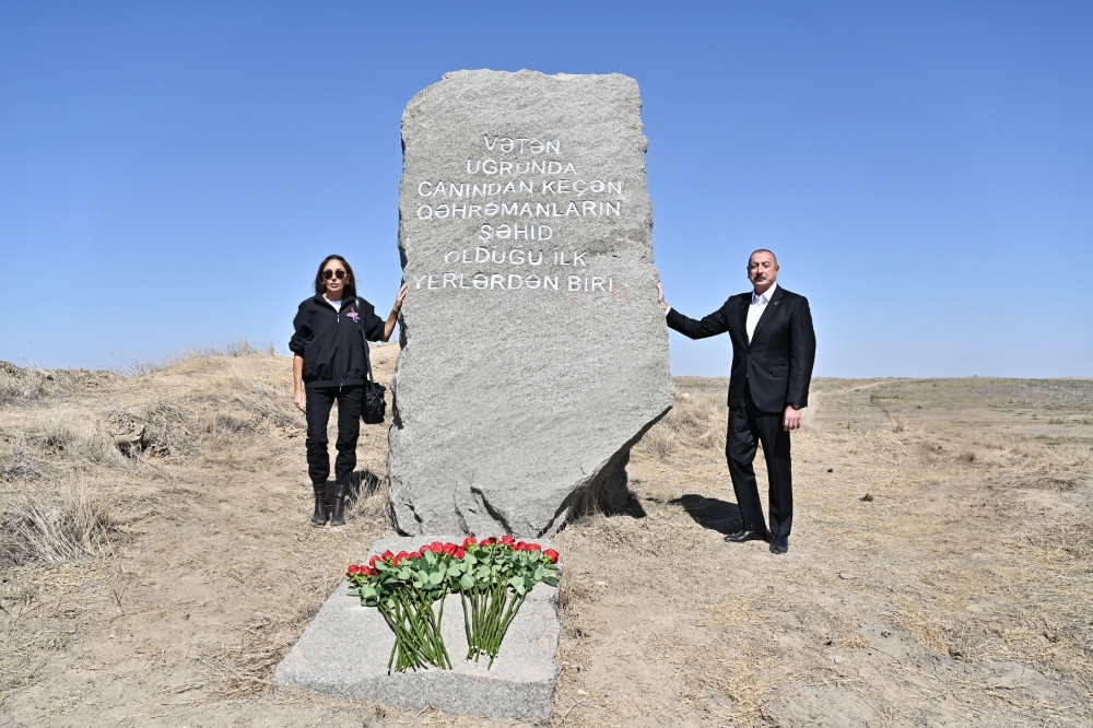 President Ilham Aliyev and First Lady Mehriban Aliyeva visited Fuzuli district The head of state and the First Lady commemorated the Patriotic War martyrs by observing a moment of silence on Remembrance Day