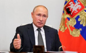 Putin: “Paşinyan müharibədə israr etdi, buna görə də ermənilər Şuşanı itirdilər”