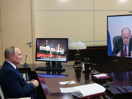 Путин провел совещание по вопросам нагорно-карабахского урегулирования