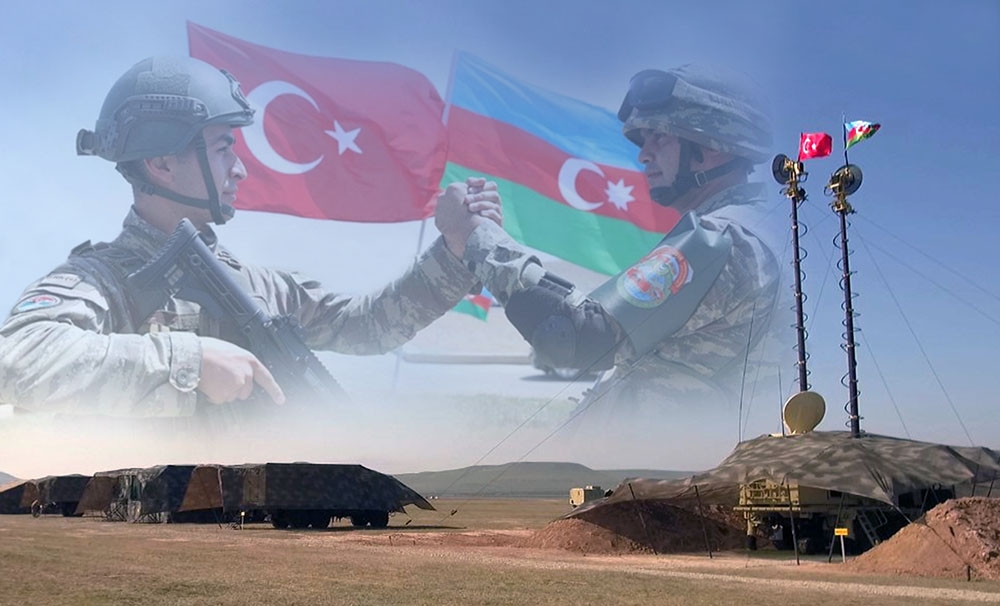 Azerbaycan ve Türkiye muhabere birliklerinin ortak tatbikatı devam ediyor- Azerbaycan Savunma Bakanı Hasanov, ortak askeri tatbikatı izledi