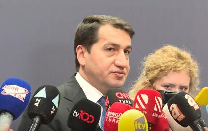 Хикмет Гаджиев: Азербайджанская сторона всегда открыта для обсуждений с Арменией, однако встречи и обсуждения должны быть результативными