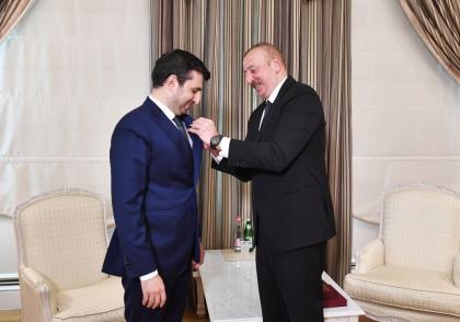 Президент Азербайджана Ильхам Алиев наградил Сельджука Байрактара орденом 