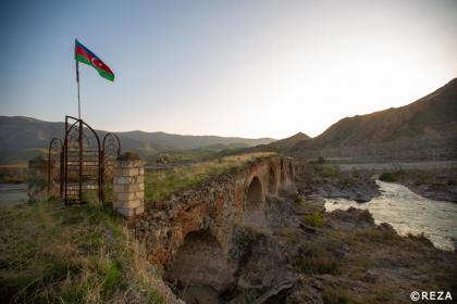 Khudaferin Bridge. Photo: Reza Deghati