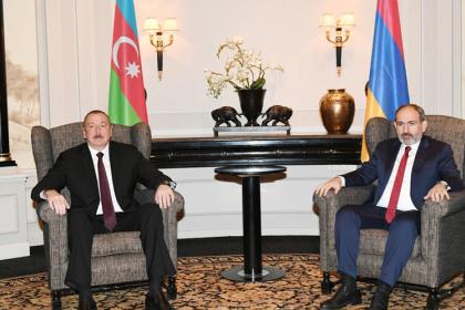 Президент Азербайджана и премьер-министр Армении провели встречу в Брюсселе