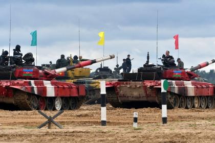 Azərbaycan tankçıları “Tank biatlonu” müsabiqəsinin yarımfinal mərhələsinə yüksəliblər 