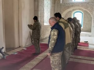 Первый за 28 лет намаз в мечети в Шуше