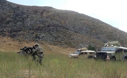 Türkiye ve Azerbaycan özel birliklerinin işgalden kurtarılan Laçın'daki ortak askeri tatbikatı sürüyor