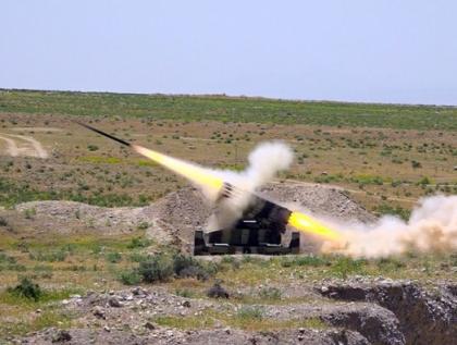 Армяне подвергли ракетному обстрелу Тертер и Горадиз