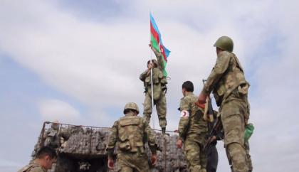 Азербайджанский флаг поднят на посту, где в одиночку сражался Мубариз Ибрагимов 