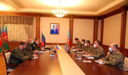 Azerbaijani Defense Minister meets with commander of Russian peacekeeping forces deployed in Karabakh region