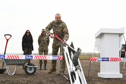 The victorious Supreme Commander-in Chief Ilham Aliyev laid the foundations of the Fuzuli-Shusha road and an airport in Fuzuli Region – 14-15.01.2021