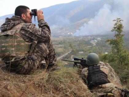 Армянские войска целый день стреляют по Азербайджану