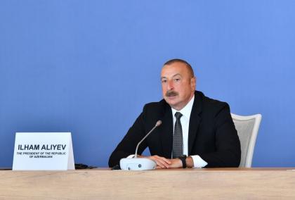  Aliyev: "Ermenistan tarafından Dağlık Karabağ&#039;ın statüsü hakkında sözler duymaya başladık""Bu, tamamen sorumsuzca ve Ermenistan&#039;ın kendisi için
