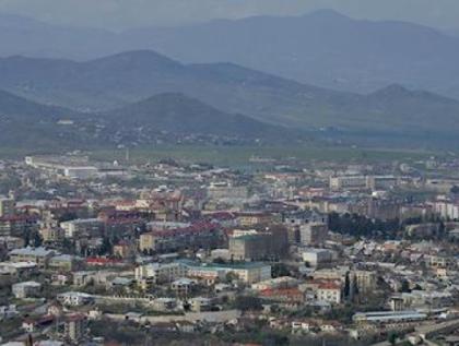 Армяне бегут из Ханкенди: в городе осталась лишь треть населения