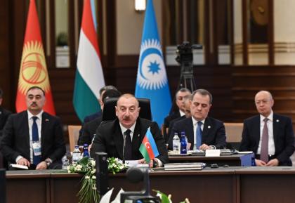 Azerbaycan Cumhurbaşkanı İlham Aliyev, Türk Devletleri Teşkilatı Zirvesi&#039;ne katıldı