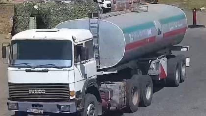 Иранские грузовики незаконно перебрасывают контрабанду в Карабах