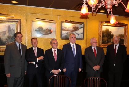 Les ministres des affaires étrangères azerbaïdjanais et arménien se rencontrent à New York