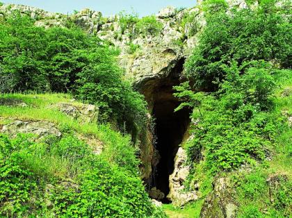 Azıx mağarası da işğal müddətində erməni saxtakarlığından kənarda qala bilməyib 