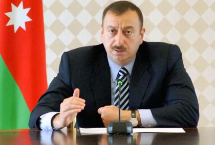 Ильхам Алиев надеется, что Пашинян выведет войска из Карабаха 