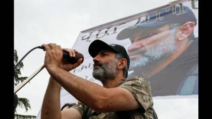 Российские СМИ о первых протестах против Пашиняна
