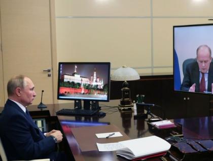Путин провел совещание по вопросам нагорно-карабахского урегулирования