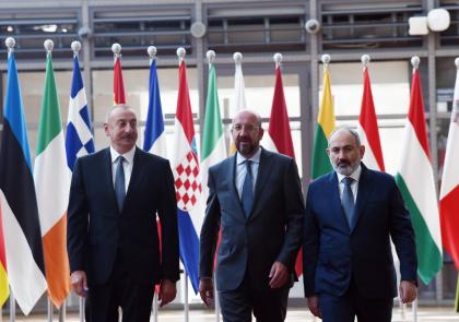 Le président azerbaïdjanais, le président du Conseil européen et le Premier ministre arménien se réunissent à Bruxelles 
