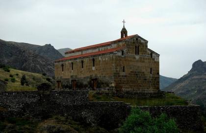 Монастырь  Агоглан. Албанский  памятник  V-VI века. Лачинский район
