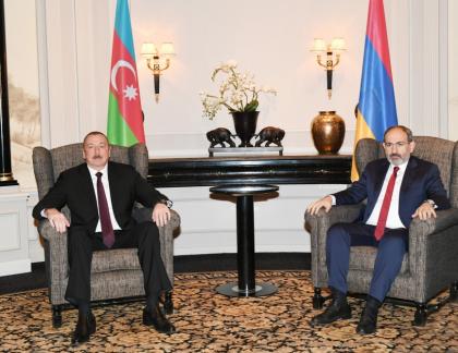 Azerbaijani President having meeting with Armenian Prime Minister in Vienna